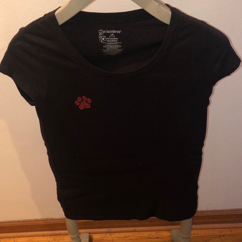No Boundaries Black Crew Neck Tee with red paw Print L (11-13)